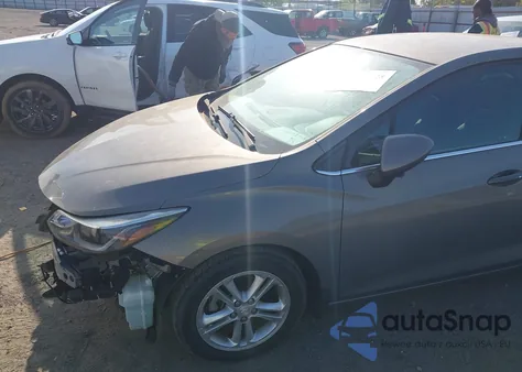 2017 Chevrolet Cruze Lt Auto из США, поврежденный, VIN 1G1BE5SM7H7251097